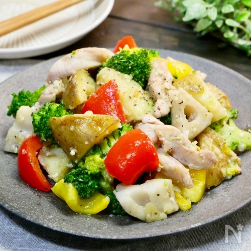 ごろっと野菜と鶏肉の塩麹アヒージョ風炒め