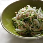 新玉ねぎと豆苗のツナポンあえ