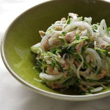 新玉ねぎと豆苗のツナポンあえ
