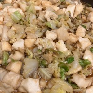 ぱちーの作ってみた!投稿(春キャベツとはんぺんのうま煮【作り置き】)