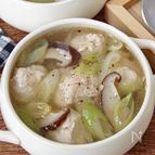 ふわっと柔らか♪ごろごろ鶏団子のネギ塩スープ