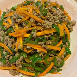 くだもの大好き🧡の作ってみた!投稿(苦手克服。にんじんとピーマンの中華風カレーそぼろ)