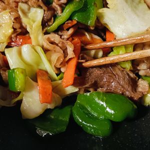🐤タクのかあかんの作ってみた!投稿(松山家で人気のご飯がすすむ肉野菜炒め)