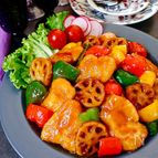 【鶏むね肉とレンコンの酢鶏】