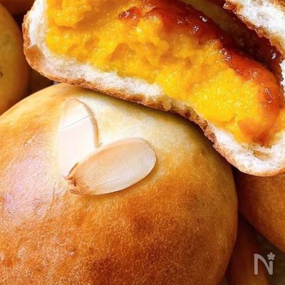 秋パン！濃厚カラメル入り『かぼちゃのクリームパン』