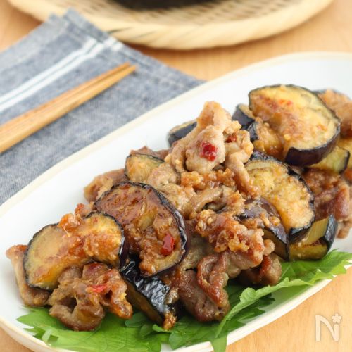 ごはんがすすむ！なすと豚肉のピリ辛みそ炒め