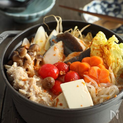 サテトムdeトムヤンクン風★エスニック鍋