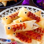 【中はな〜に？こいのぼり春巻き】材料2つ揚げない春巻き！