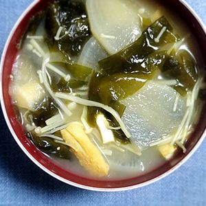 猫の作ってみた!投稿(【わかめと大根の味噌汁】大根の旨味がたまらない☆王道の味噌汁)