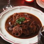 デミ缶不使用！鶏もも肉1枚でビストロ級煮込み