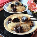 おせちリメイク☆黒豆の煮汁でわらび餅。