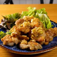 甘酸っぱいねぎダレソースで食べる!ざくざく油淋鶏