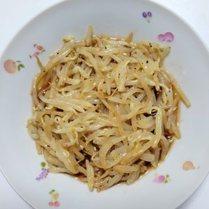 ふうかの作ってみた!投稿(レンチン簡単‼️【鶏ガラもやし】)