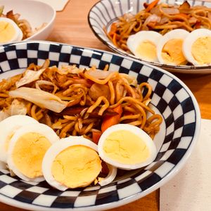 ちひろの作ってみた!投稿(【カレー焼きそば】ピリッとスパイシー焼きそば)