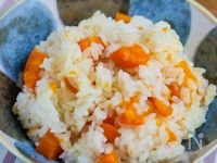 【炊飯器に入れて炊くだけ】にんじんライス