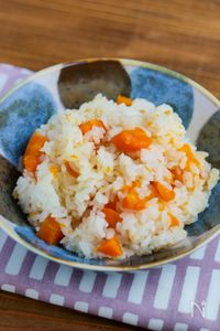 【炊飯器に入れて炊くだけ】にんじんライス