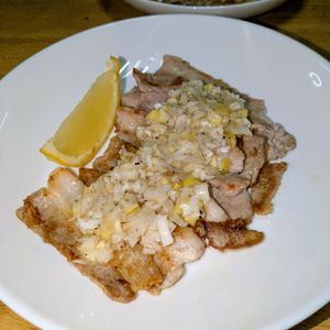 joe sanの作ってみた!投稿(厚切り豚の＼ネギまみれ！／塩だれ焼き)