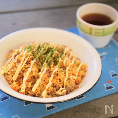 即席めんで作るそばめし