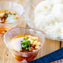 天かすが決め手☆キムチ温玉そうめん