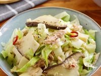シンプルに美味しい♪キャベツナペペロン炒め