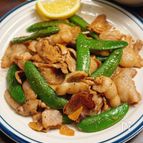 【豚肉とスナップエンドウのにんにくペッパー炒め】簡単おかず♪