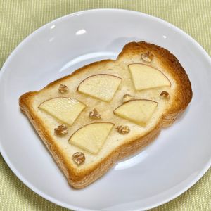 キャピタンの作ってみた!投稿(【トースト】朝ごはんに◎りんごとくるみのハニートースト)