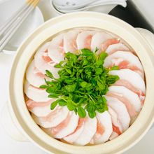 重ねて煮るだけ！【大根と豚バラのミルフィーユ鍋】簡単ウマい♡