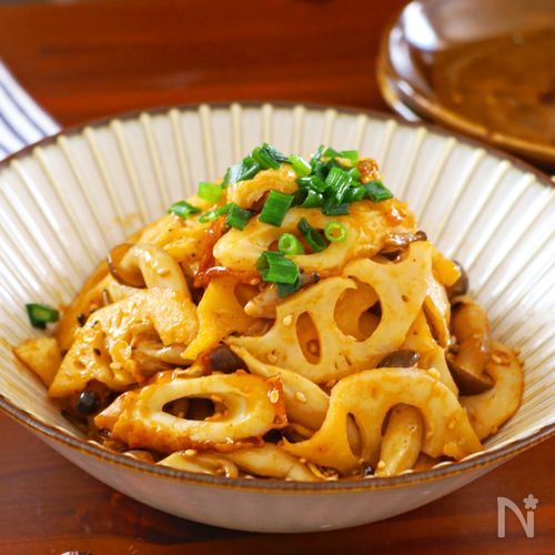 ご飯が進む【蓮根とちくわときのこのコチュマヨ炒め】お弁当にも
