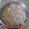 ご飯が進む簡単副菜【糸こんと豚肉の味噌炒め】腸活レシピ♪の下準備