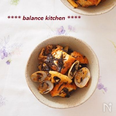 鉄分たっぷり常備菜。ひじき入り厚揚げとあさりのトマト煮
