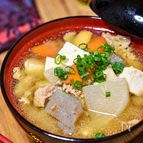 家庭料理の定番！お母さんの豚汁