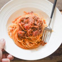 【実はめちゃ合う組み合わせ】鯖味噌トマトパスタ