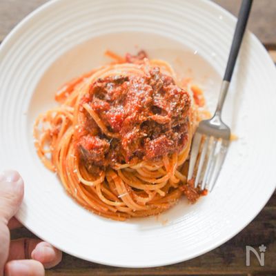 【実はめちゃ合う組み合わせ】鯖味噌トマトパスタ