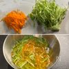 こんがりチキンとシャキシャキ野菜♪【チキンパスタサラダ弁当】の工程2