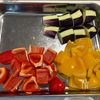 火を使わないでお手軽！夏野菜と鶏むね肉の焼きびたしの下準備