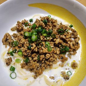 ナムディの作ってみた!投稿(【きな粉入りピリ辛肉味噌が合う】豆乳担々白いカレーうどん)