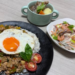 みーこの作ってみた!投稿(本格タイ料理☆ガパオライス)