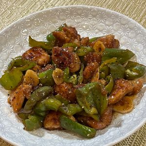 楽ラク手抜キッチン🐶🐾の作ってみた!投稿(鶏肉とピーマン《さっぱり♡旨酢炒め》)