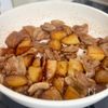 新じゃがと豚バラの煮っ転がしの工程3