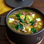 牛肉と豆腐とほうれん草の韓国風スープ