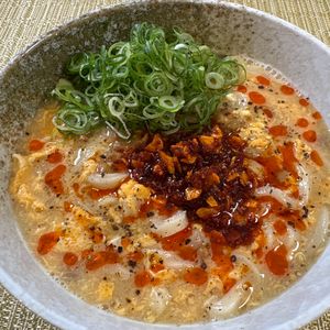 楽ラク手抜キッチン🐶🐾の作ってみた!投稿(すっぱ辛さがあとをひく！とろ～り納豆サンラータン風うどん)