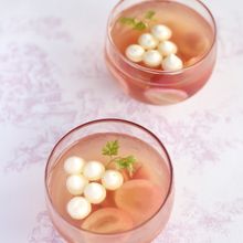 白ワインでピンク！？の爽やかゼリー
