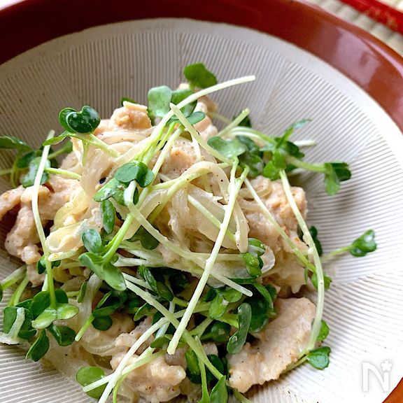 お通しに〝鶏むねのわさびマヨ〟柔らかくする下処理レシピ付き