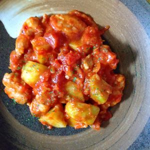 チョロリスの作ってみた!投稿(【チキンとじゃがいものトマトチーズ煮】15分で絶品おかず!)