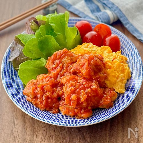 辛さほんのり♩鶏チリふわたま添え