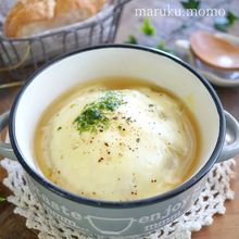 レンジで10分！新玉ねぎの丸ごと♪柔らかとろり～チーズスープ