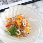 イカと彩り野菜のクミンオイルサラダ