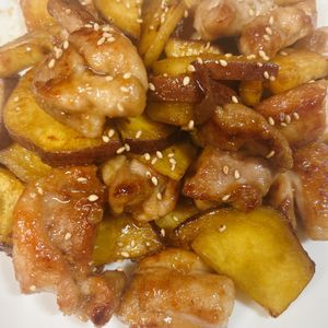 サラの作ってみた!投稿(【さつまいもと鶏肉の照りバター醤油】ほっくり秋おかず♪)