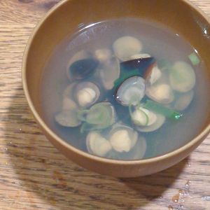 久井田折太郎の作ってみた!投稿(滋養たっぷり♪しじみの潮汁)