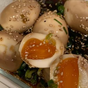 ぐ〜たら子の作ってみた!投稿(めちゃくちゃ美味しい！半熟煮卵【ピリ辛ねぎだれ】)